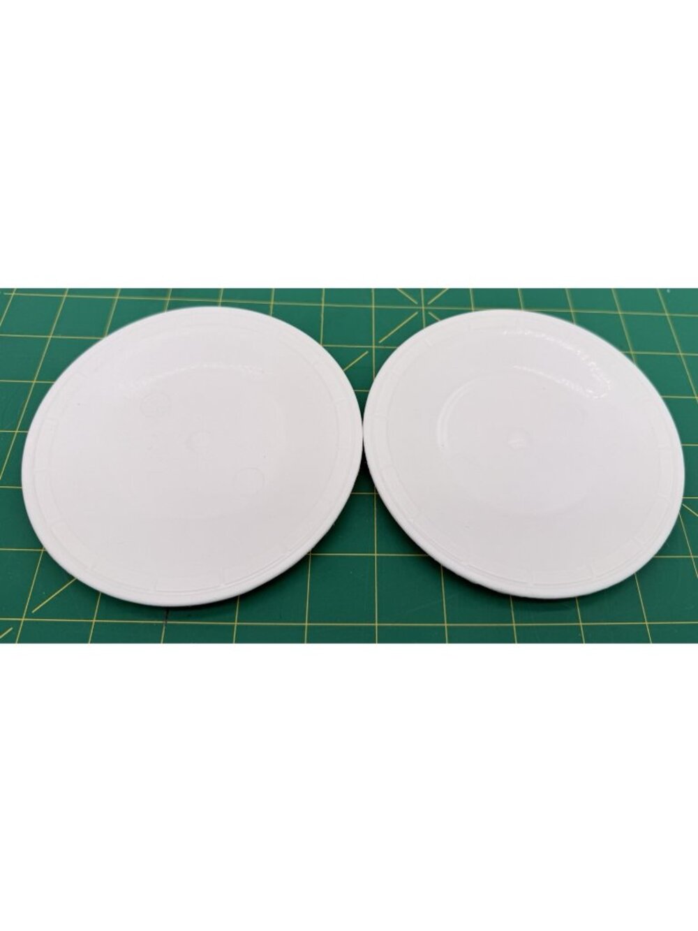 Vintage Step 2  White Plastic Plates Replacements  Set Of 2